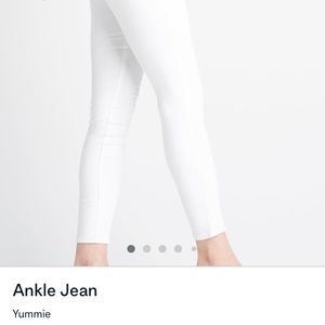 Brand new white ankle jeans